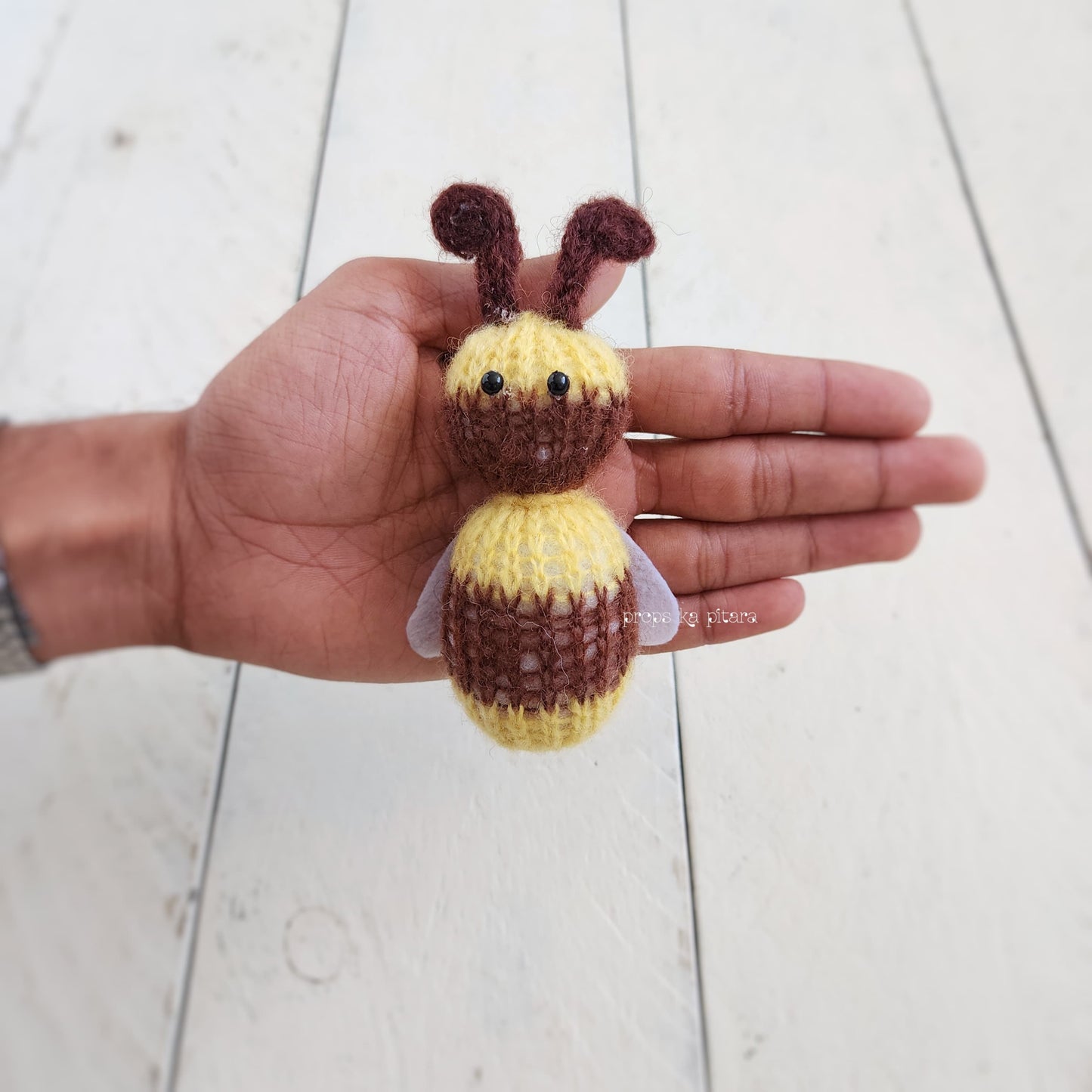 Knit Honeybee