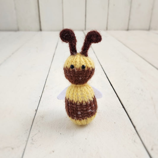 Knit Honeybee