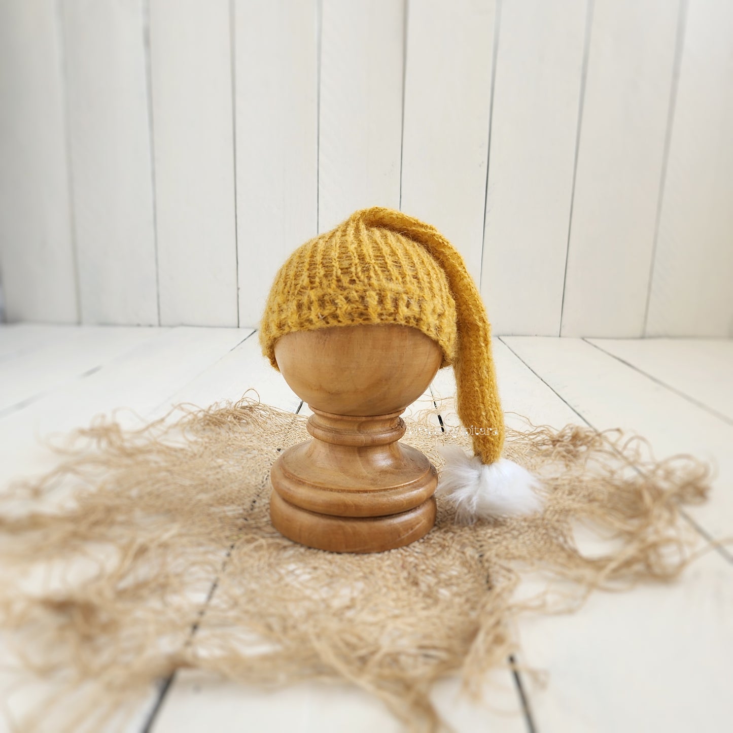 MOHAIR SLEEPER HAT