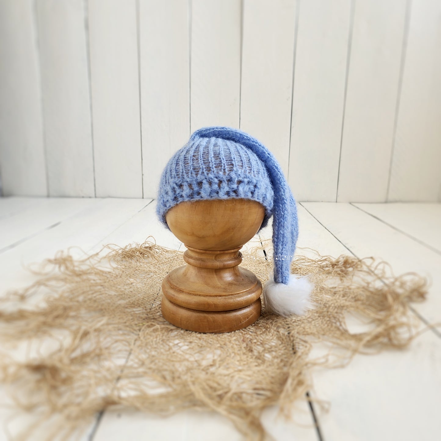 MOHAIR SLEEPER HAT