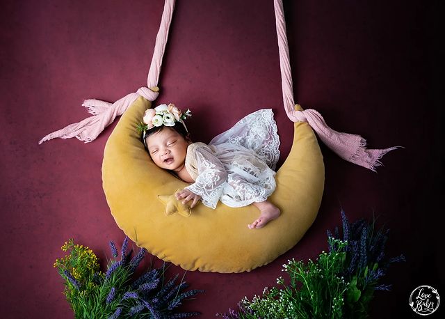 Mustard Moon Prop with stars