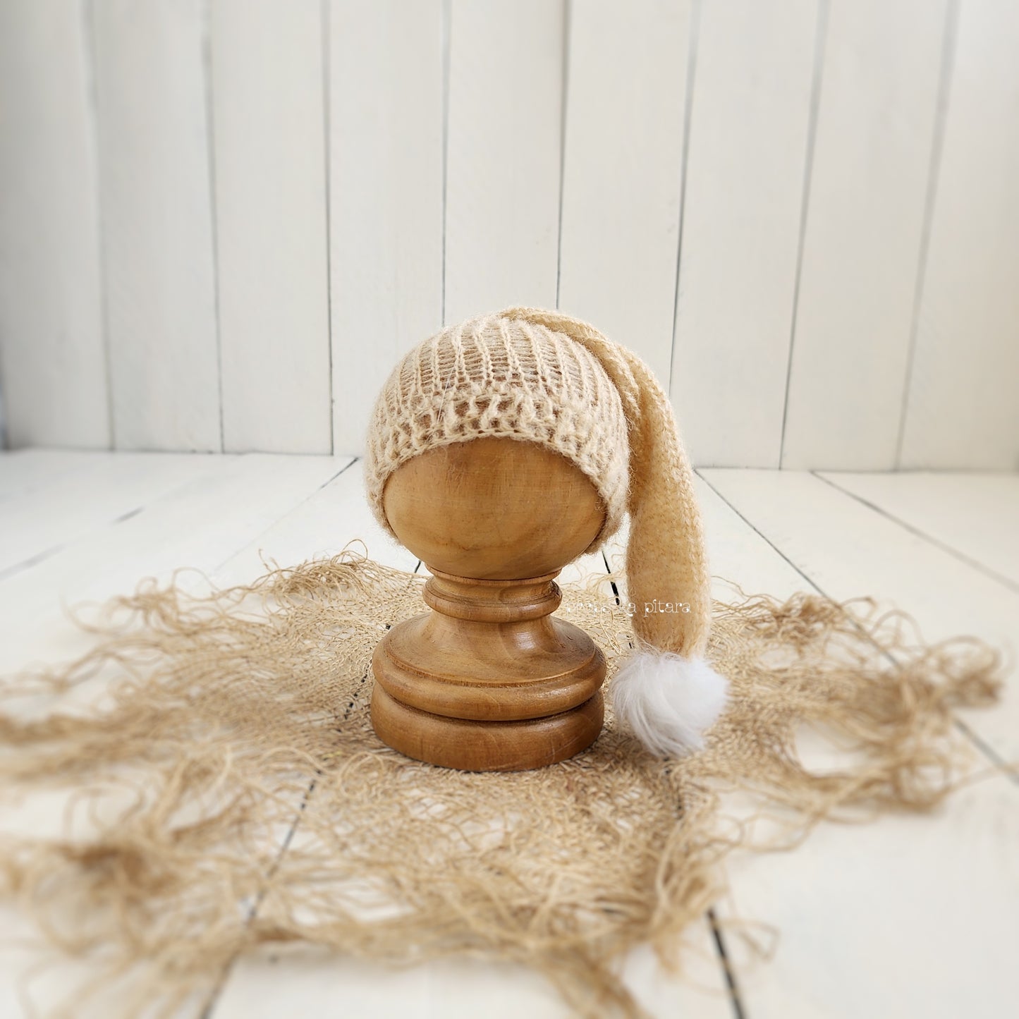MOHAIR SLEEPER HAT