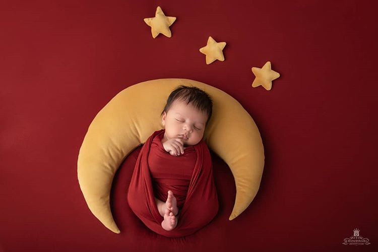 Mustard Moon Prop with stars