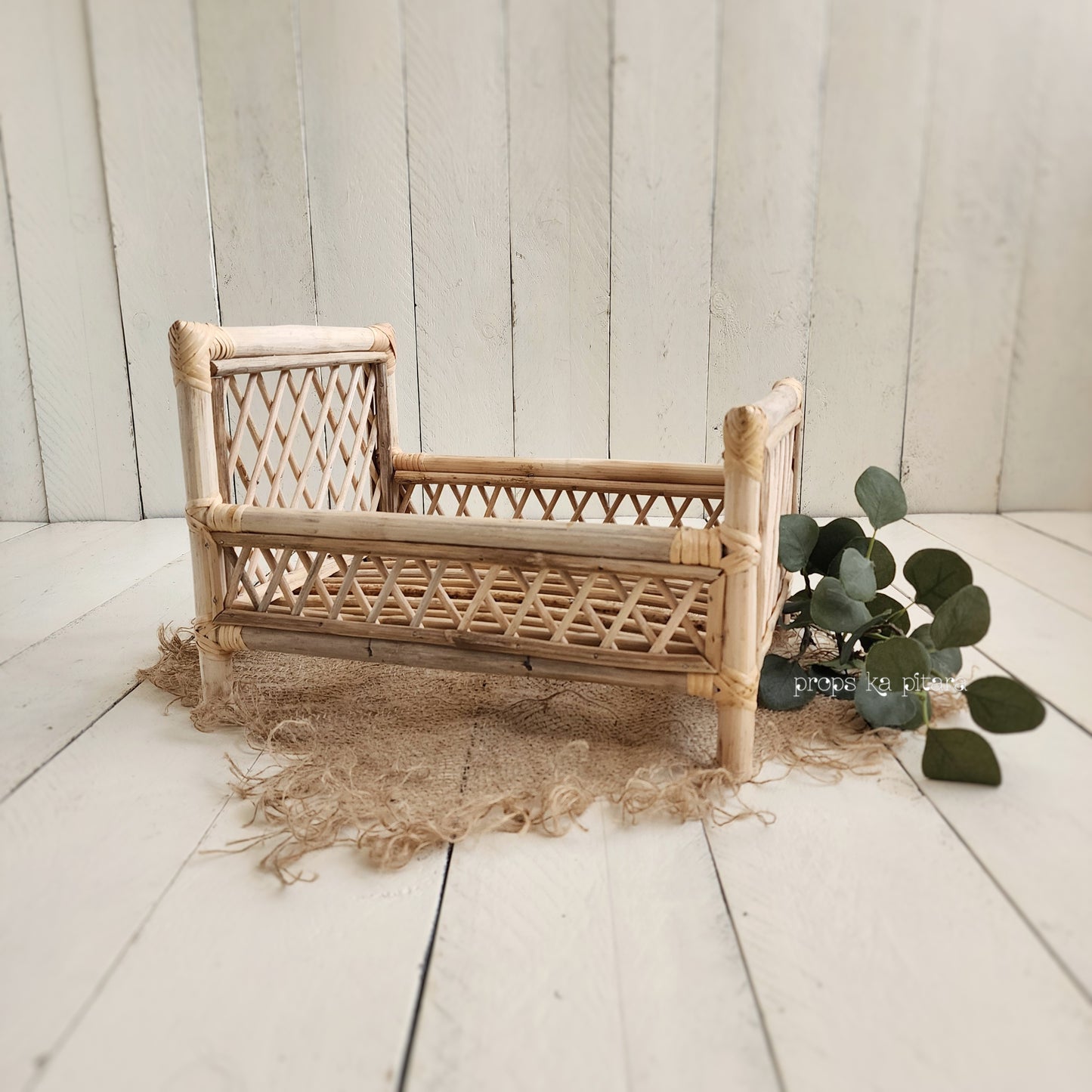 Wicker Trellis Bed