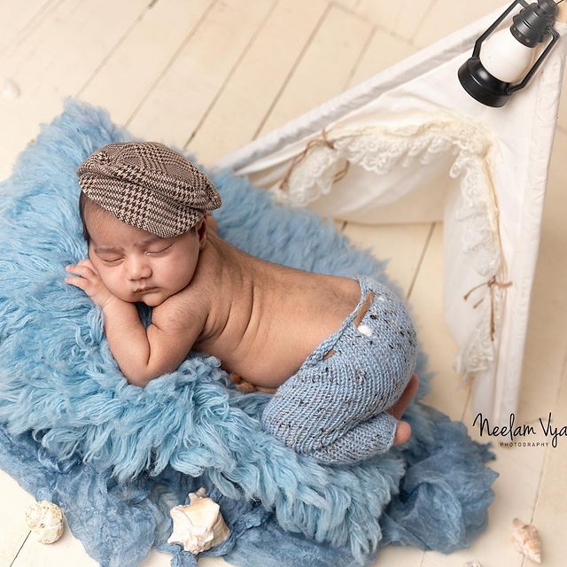 Curly fur- Baby Blue