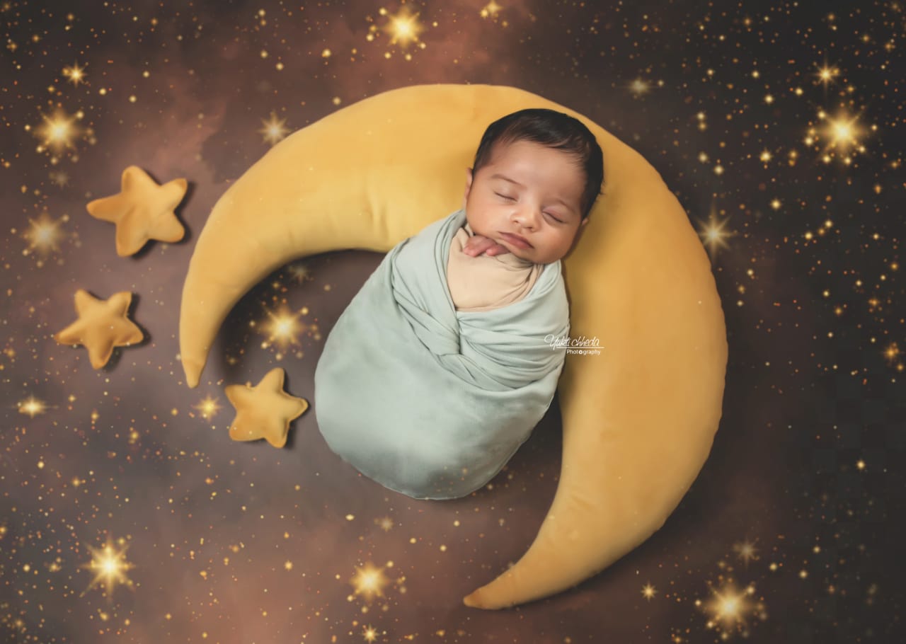 Mustard Moon Prop with stars