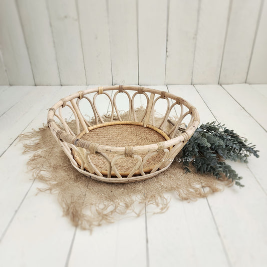 Shallow Wicker Tub