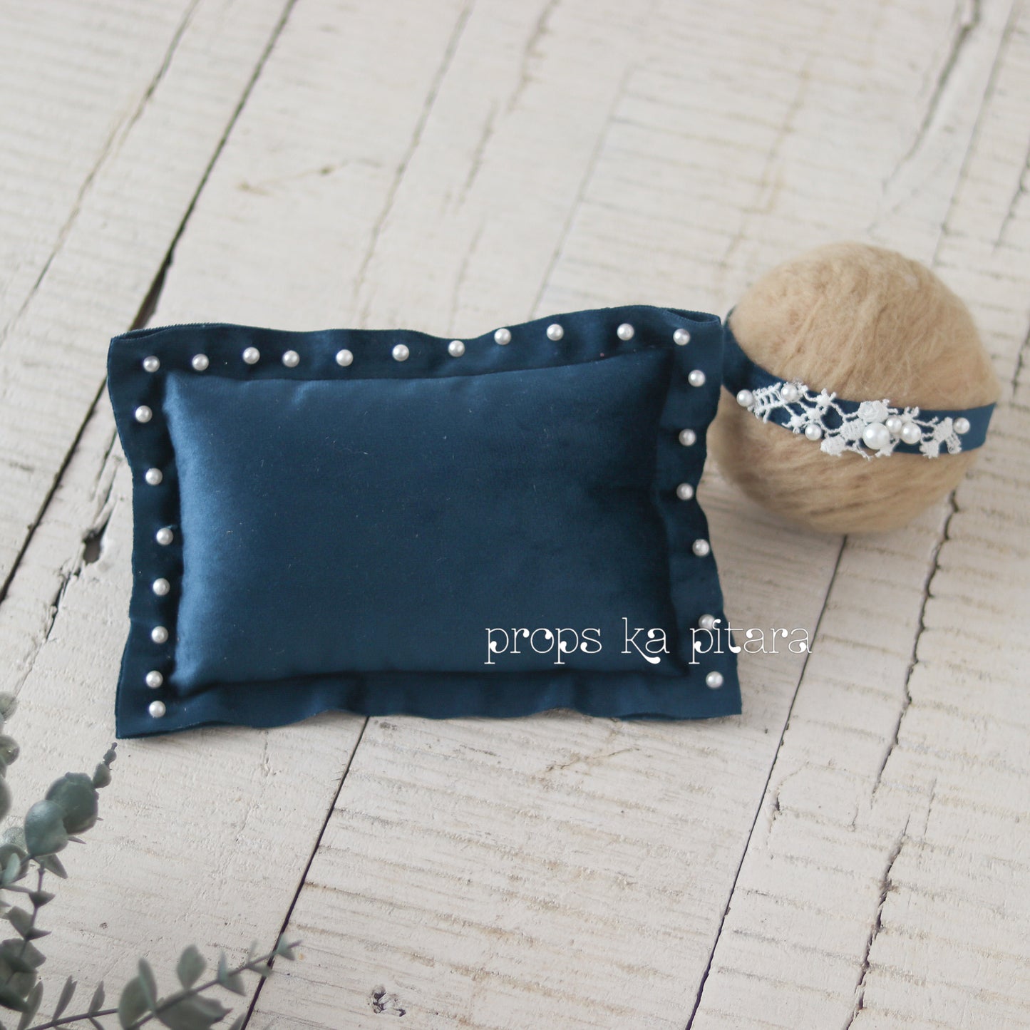 Pearl Pillow With Headband